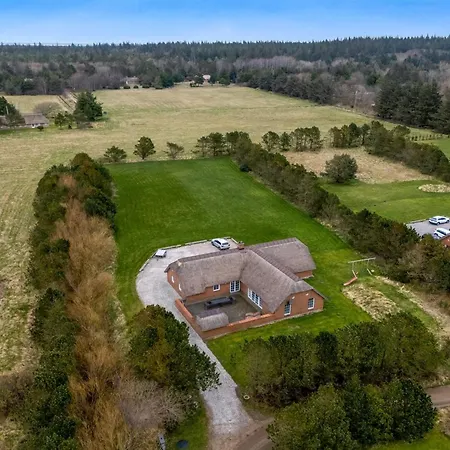 Дом отдыха Aane - 1-8km From The Sea By Interhome Ulfborg