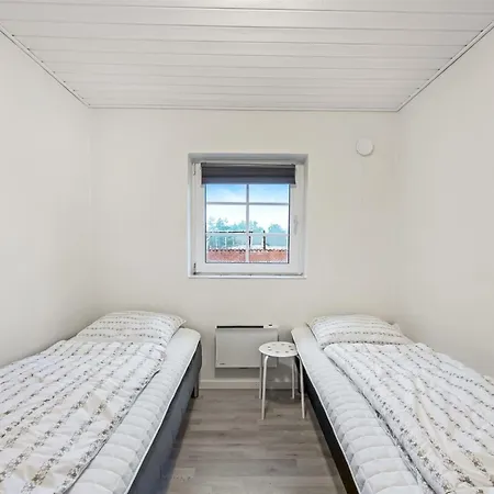 Дом отдыха Aane - 1-8km From The Sea By Interhome *